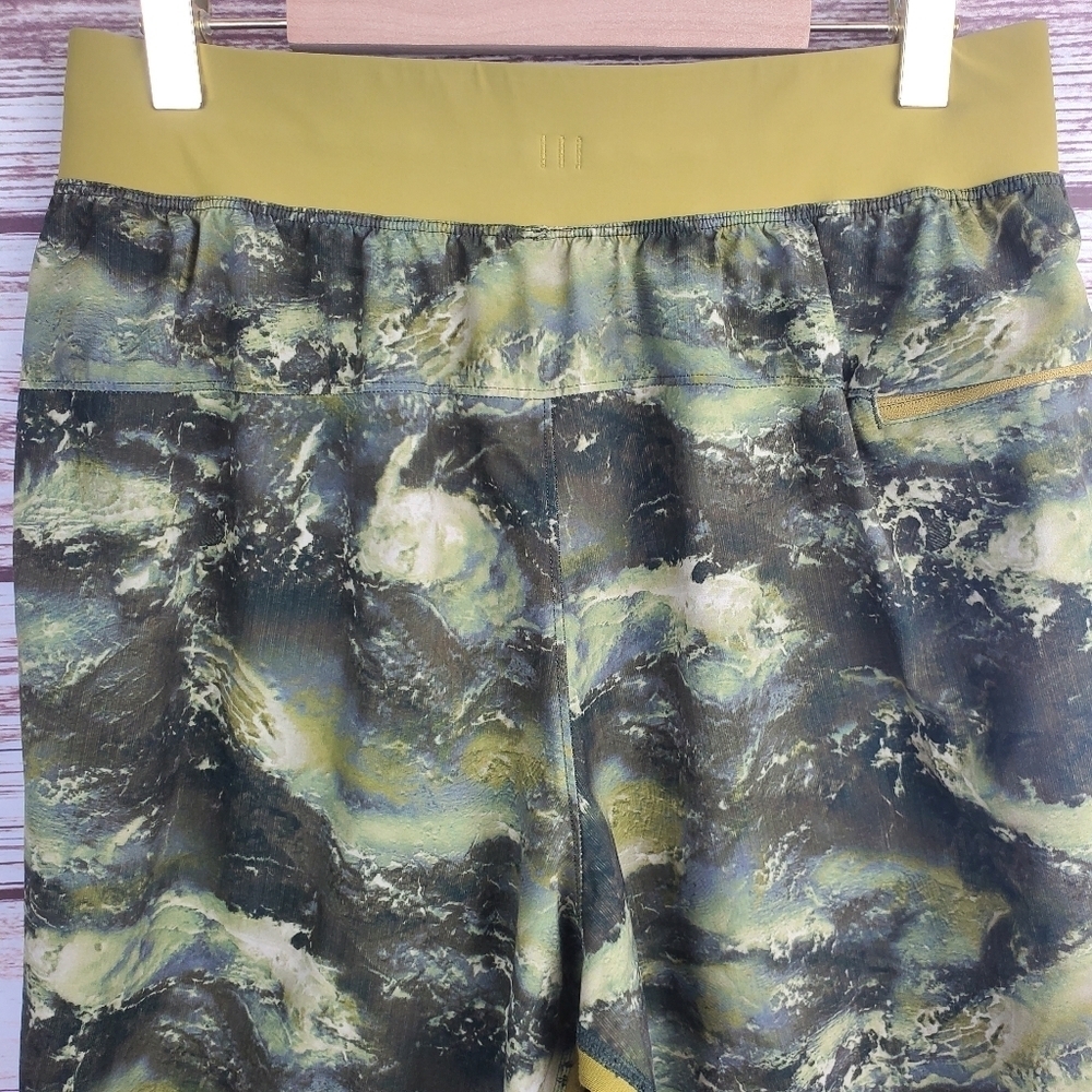 Lululemon Mens Small T.H.E. THE Linerless 9" Green High Drive Athletic Shorts - Picture 7 of 10